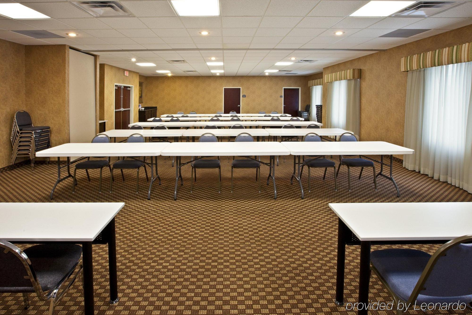 Holiday Inn Express Hotel & Suites Frankfort, An Ihg Hotel Facilities photo